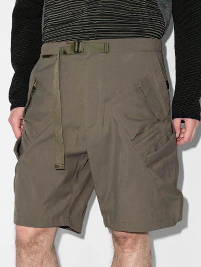 Shop Acronym Encapsulated Cargo Shorts In Grau