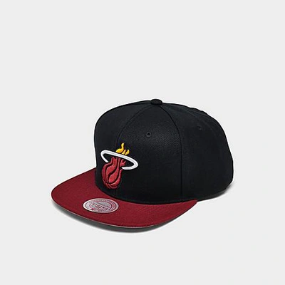 Shop Mitchell And Ness Nba Miami Heat Team 2 Tone 2.0 Snapback Hat In Black/red