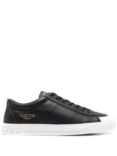 Shop Valentino Cityplanet Low-top Leather Sneakers In Black