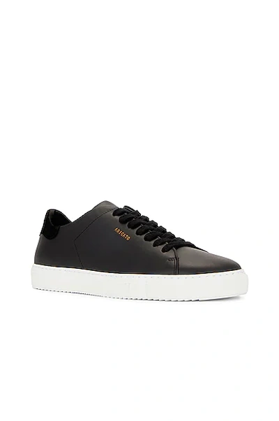 Axel Arigato '90 Clean' Black Low Top Sneakers With Logo Lettering On The Side In Black