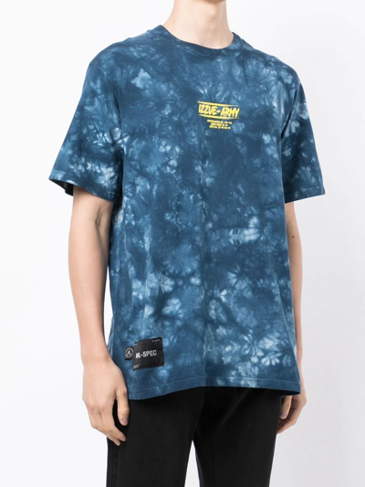 Shop Izzue Graphic-print T-shirt In Blue