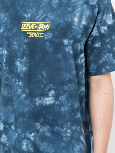 Shop Izzue Graphic-print T-shirt In Blue