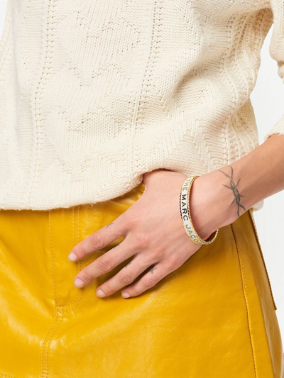 Shop Marc Jacobs The Medallion Lg Bangle In Gold