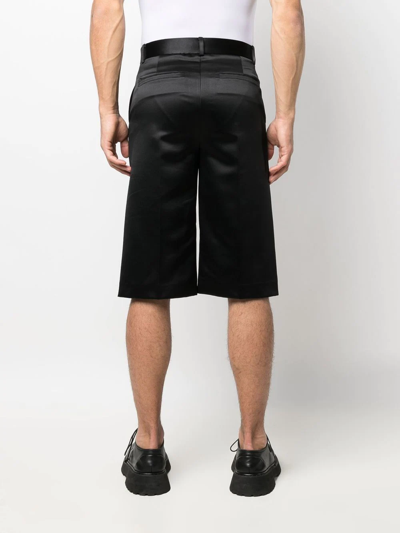 We11 Done Tailored Knee Shorts In Black