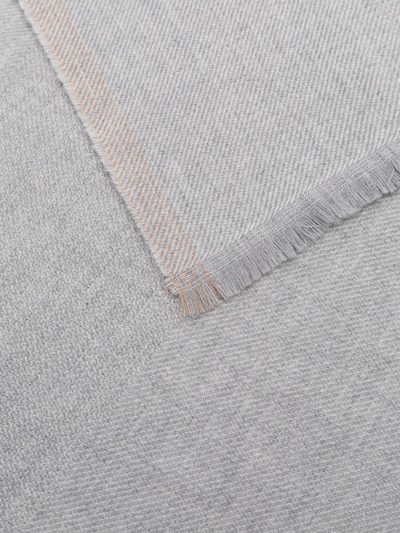Brunello Cucinelli Contrast-trim Frayed-edge Scarf In Grey