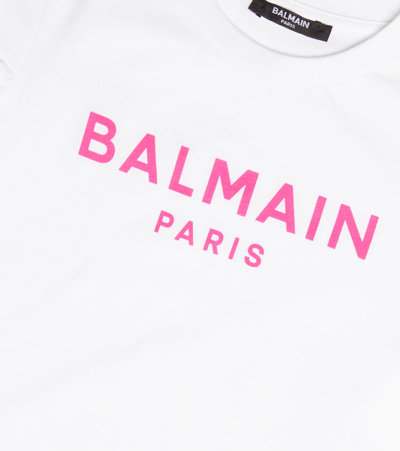 Balmain Ruffled Logo Cotton T-shirt In 100fu-bianco/fuxia