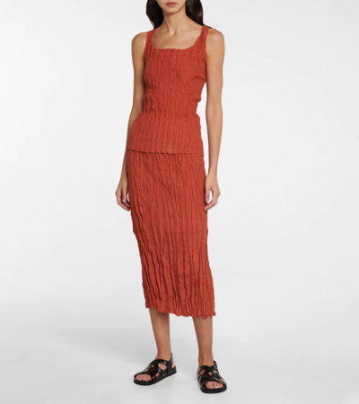 Shop Totême Silk Tank Top In Bloody Mary