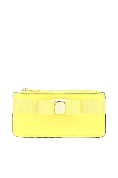 Shop Ferragamo Salvatore  Zipped Cardholder With Vara Bow In Yellow