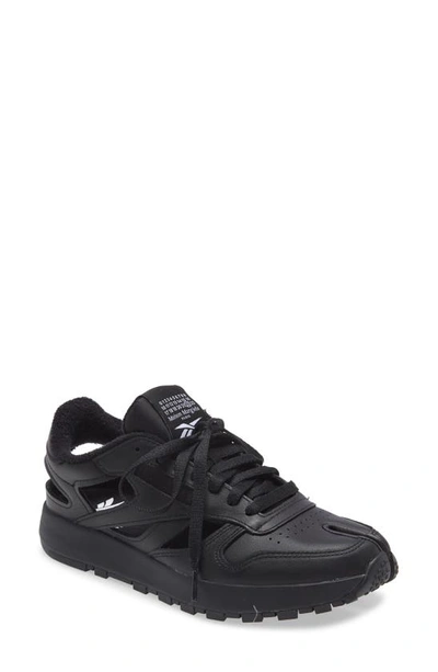 Shop Maison Margiela X Reebok Classic Tabi Biachetto Sneaker In Black