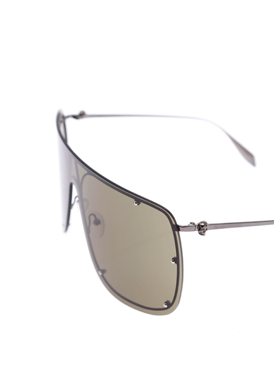 Shop Alexander Mcqueen Sunglasses Am0313s In Verde