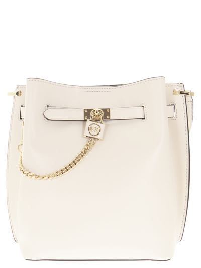 Shop Michael Michael Kors Hamilton Legacy Medium Leather Messenger Bag In Bianco