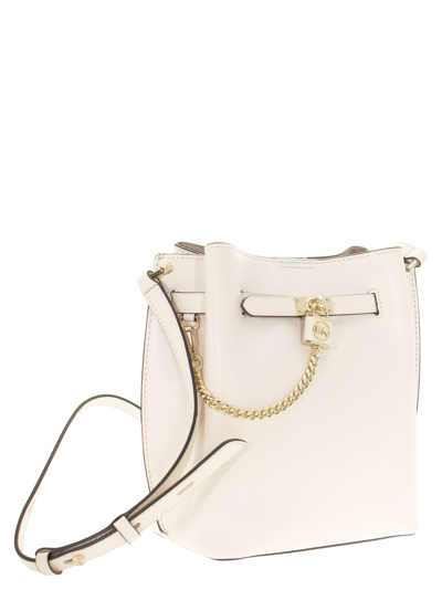 Shop Michael Michael Kors Hamilton Legacy Medium Leather Messenger Bag In Bianco