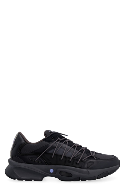 Shop Mcq By Alexander Mcqueen Aratana Low-top Sneakers In Black