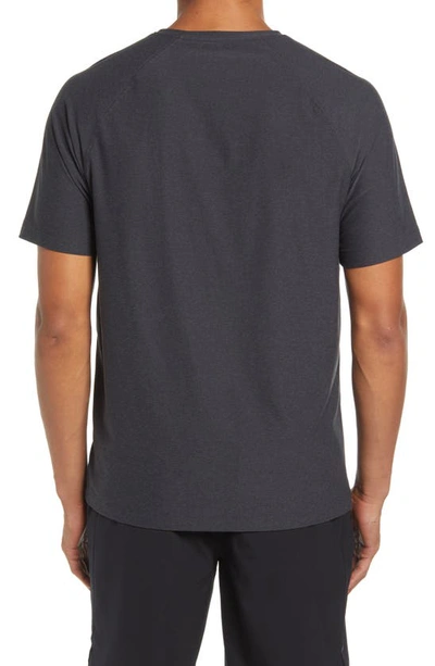 Rhone Reign Athletic Short Sleeve T-shirt In Black Heather