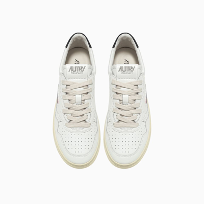 Shop Autry Medalist Low Sneakers Aulw Ll22 In Leat/leat Wht/bk