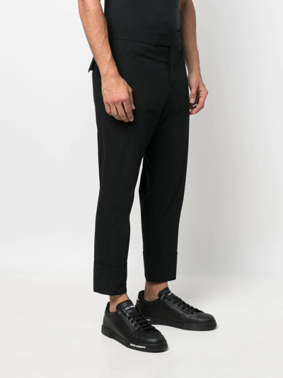 Shop Sapio Flap-pockets Cotton Cropped Trousers In Blue