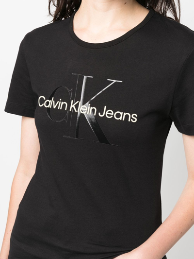 Shop Calvin Klein Jeans Est.1978 Logo-print Detail T-shirt In Schwarz