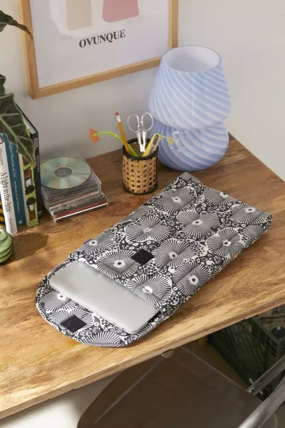 Shop Baggu Puffy 16" Recycled Laptop Sleeve In Woodblock