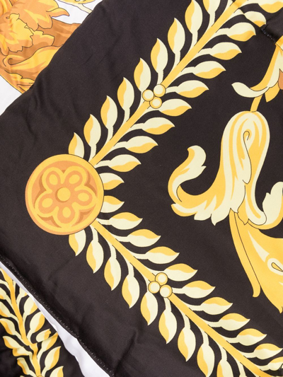 Versace Barrocco Padded Comforter In Weiss