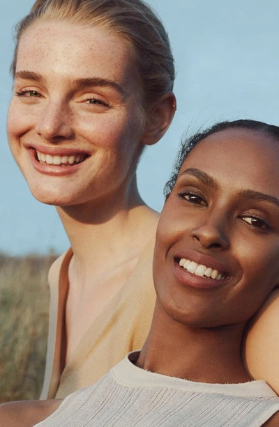 Kjaer Weis The Beautiful Tint Tinted Moisturizer In F3