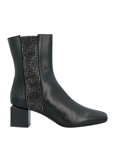 Shop Loriblu Woman Ankle Boots Black Size 7 Soft Leather