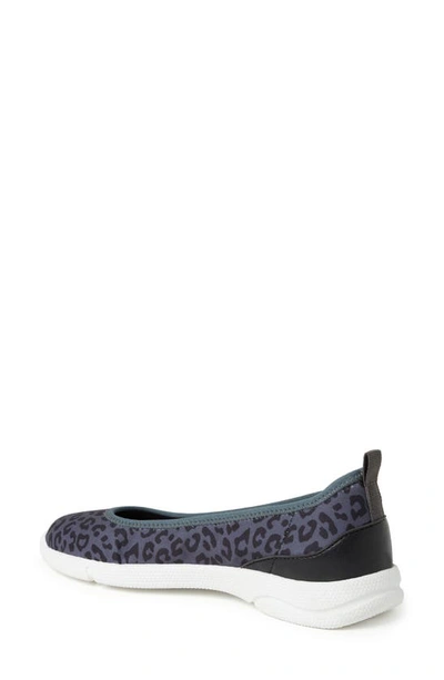 Original Comfort By Dearfoams Mia Easy Foam Flat In Grey Leopard