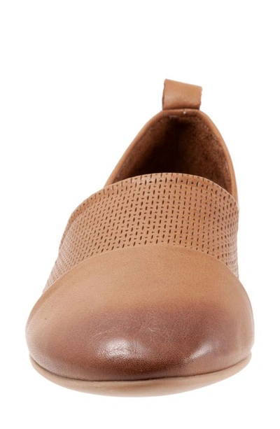 Shop Bueno Kayla D'orsay Flat In Brown