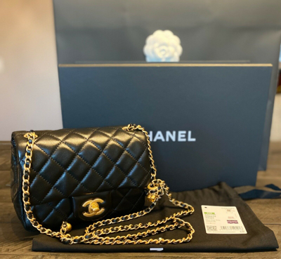 NWT! 22C CHANEL 🤍Mini Square White Pearl Crush Gold Ball Flap Bag GHW  Receipt