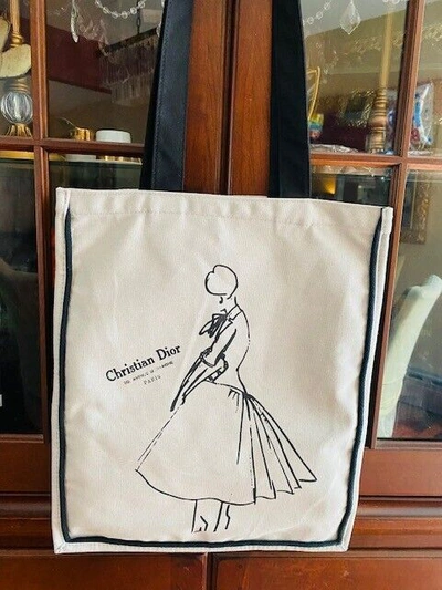 v&a tote bag