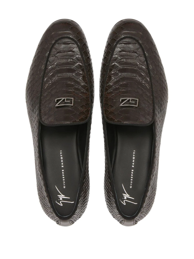 Shop Giuseppe Zanotti Gz Rudolph Snakeskin-effect Loafers In Brown