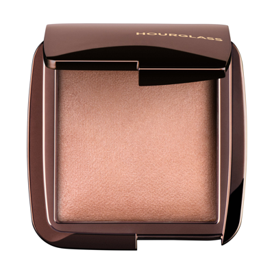 Hourglass Ambient Lighting Powder In Radiant Light