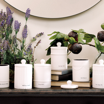 JO MALONE LONDON FRESH FIG AND CASSIS TOWNHOUSE CANDLE 