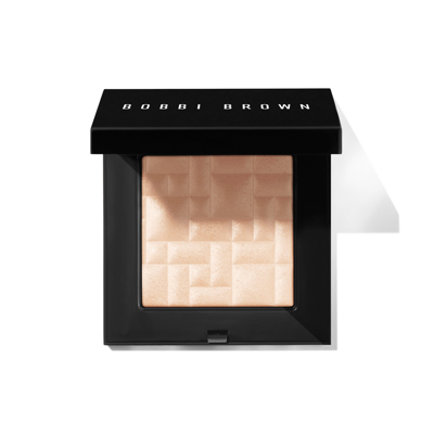 Bobbi Brown Highlighting Powder In Quartz Glow