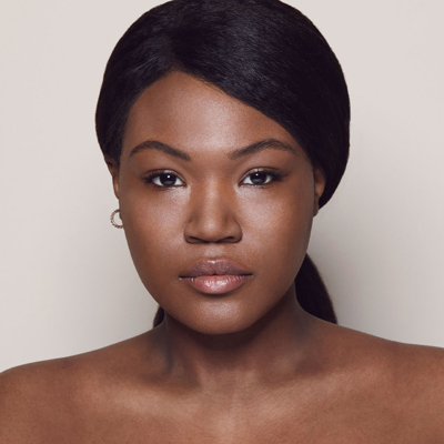 Kjaer Weis Invisible Touch Liquid Foundation In Flawless D330