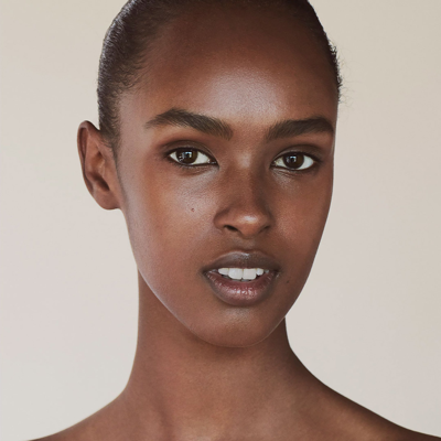 Kjaer Weis Invisible Touch Liquid Foundation In Perfection D340