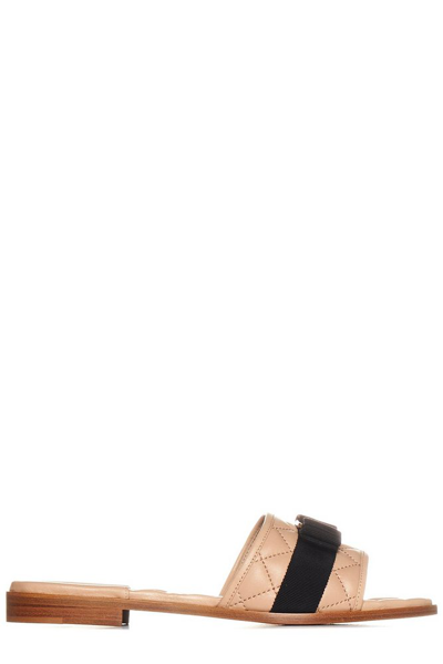 Shop Ferragamo Salvatore  Vara Bow Open In Beige