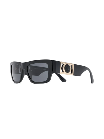 Versace Square-frame Sunglasses In Schwarz