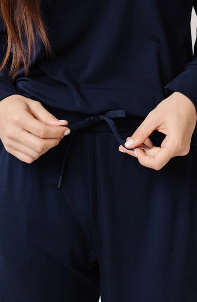 Cozy Earth Jogger Sweatpants In Navy