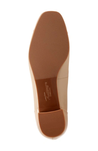 Shop Trotters Daisy Pump In Nude