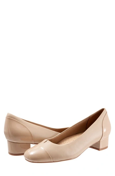 Shop Trotters Daisy Pump In Nude