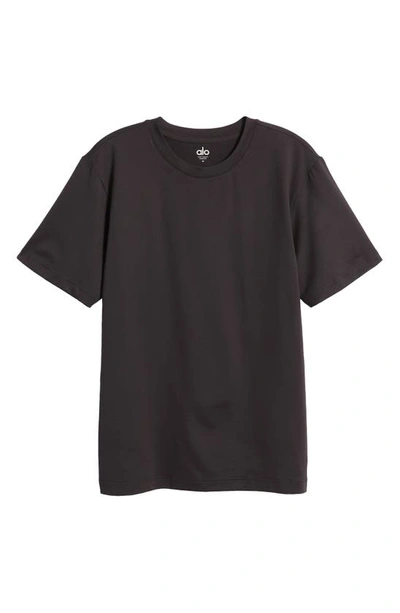 Shop Alo Yoga Alo Conquer Reform Performance Crewneck T-shirt In Black