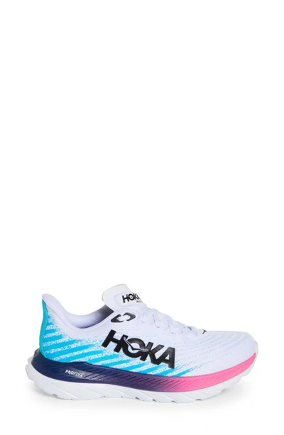 Hoka Mach 5 Running Shoe In White / Scuba Blue