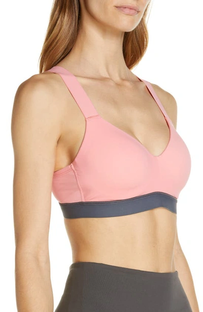 Shop Natori Dynamic Contour Underwire Sports Bra In Conch Shell / Ash Navy