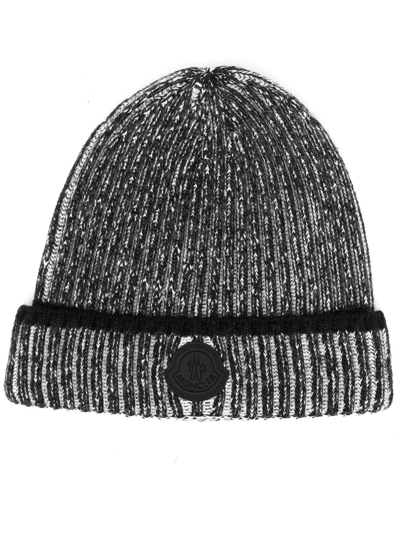 Shop Moncler Logo-patch Ribbed Beanie In Schwarz