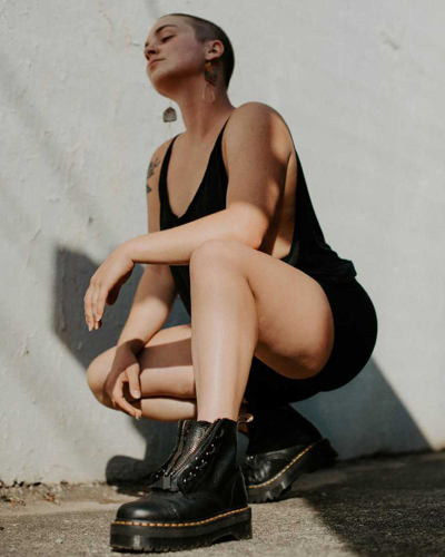 Dr. Martens' Sinclair Milled Nappa Leather Platform Boots In Schwarz