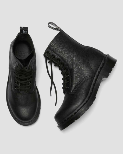 Shop Dr. Martens' Herren 1460 Pascal Virginia Mono Stiefel In Schwarz