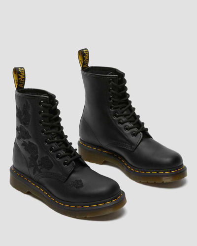 Shop Dr. Martens' Herren 1460 Vonda Mono Floral Rose Leder Schnürstiefel In Schwarz