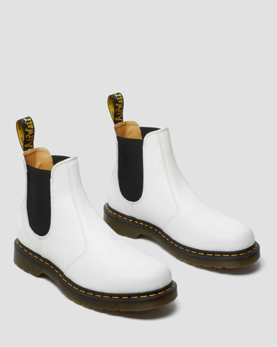 Shop Dr. Martens' 2976 Yellow Stitch Smooth Leather Chelsea Boots In Weiss