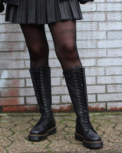 Shop Dr. Martens' 1b60 Bex Pisa Leather Knee High Boots In Schwarz