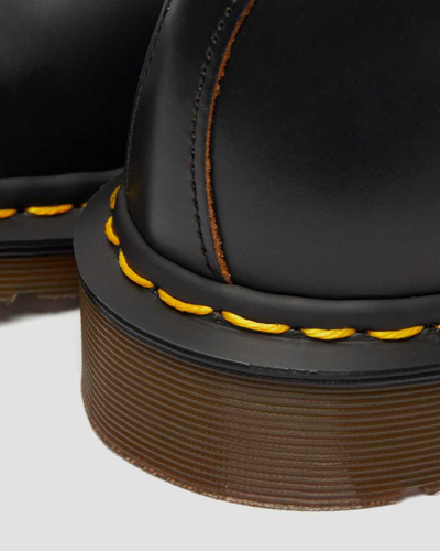 Dr. Martens' 1461 Slip Resistant Leather Oxford Shoes In Schwarz